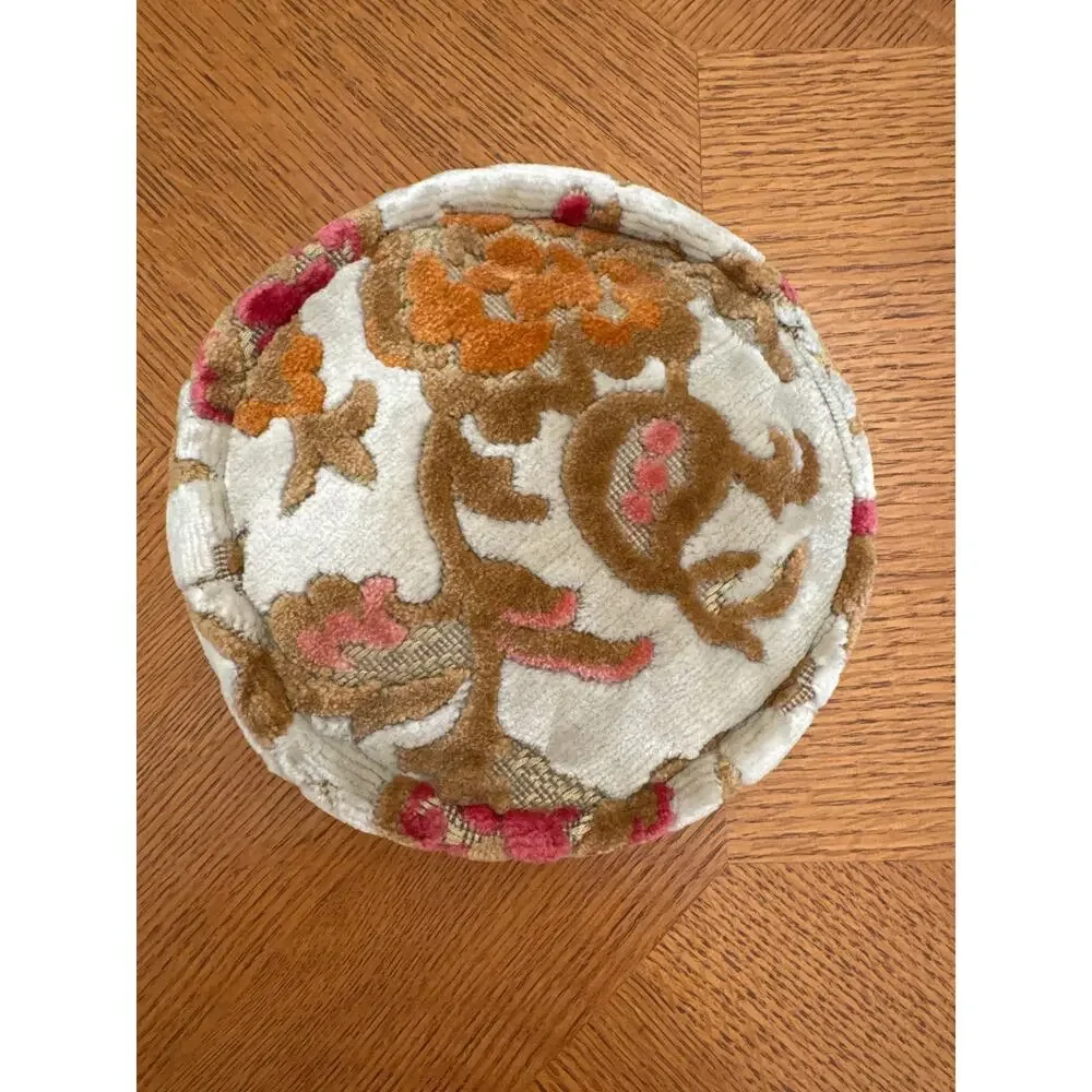 Vintage 1960s Pillbox Tapestry Chenille Women's Hat Mad Men Retro Bohemian